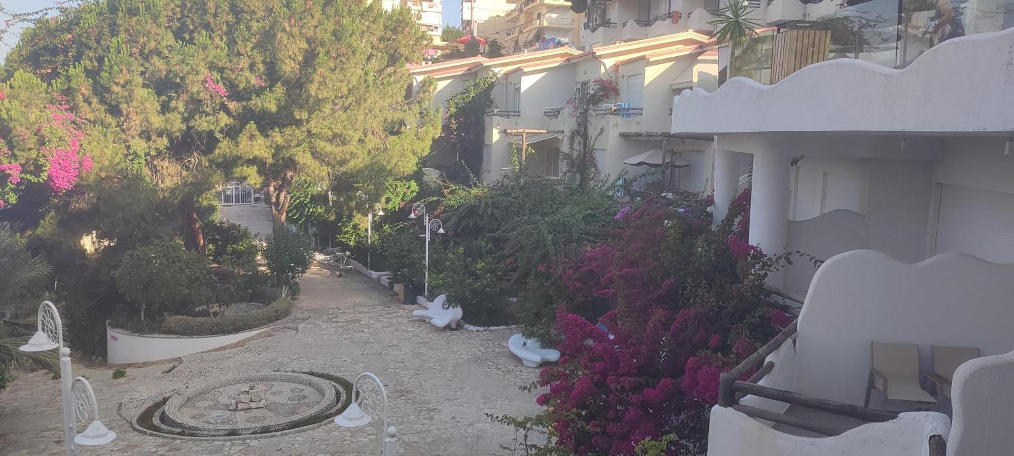 Sea Breeze Apartment Bougainville Bay ساراندا المظهر الخارجي الصورة