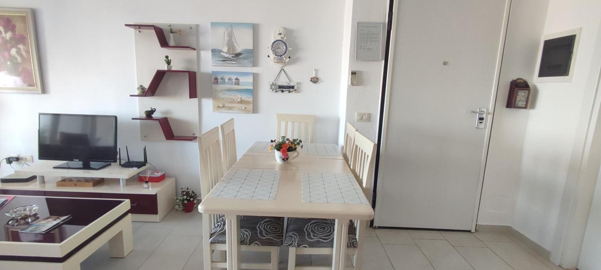 Sea Breeze Apartment Bougainville Bay ساراندا المظهر الخارجي الصورة