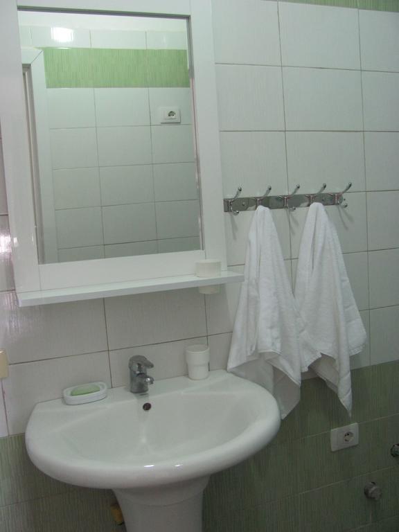 Sea Breeze Apartment Bougainville Bay ساراندا المظهر الخارجي الصورة